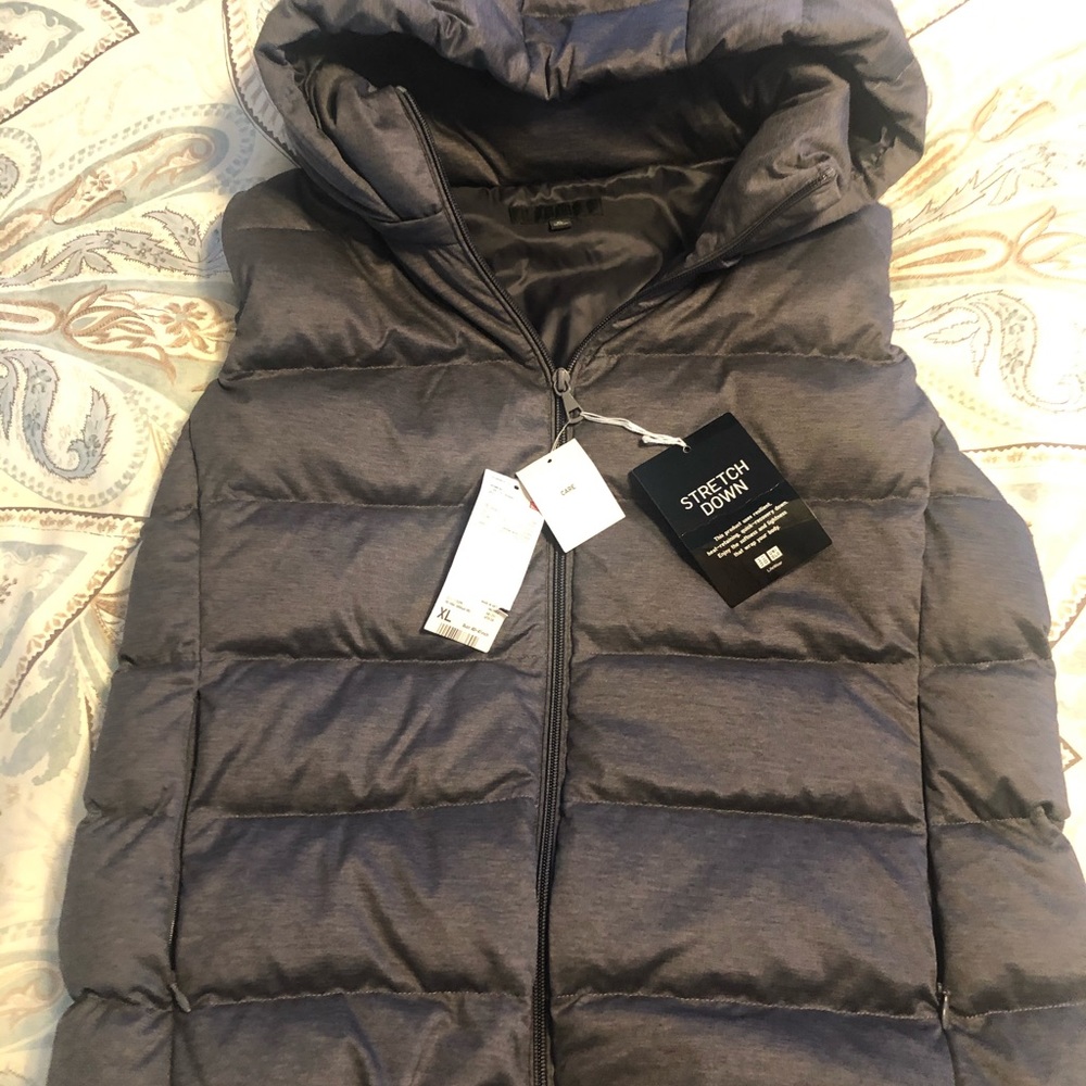 NWT Women’s UNI QLO hooded vest Size XL